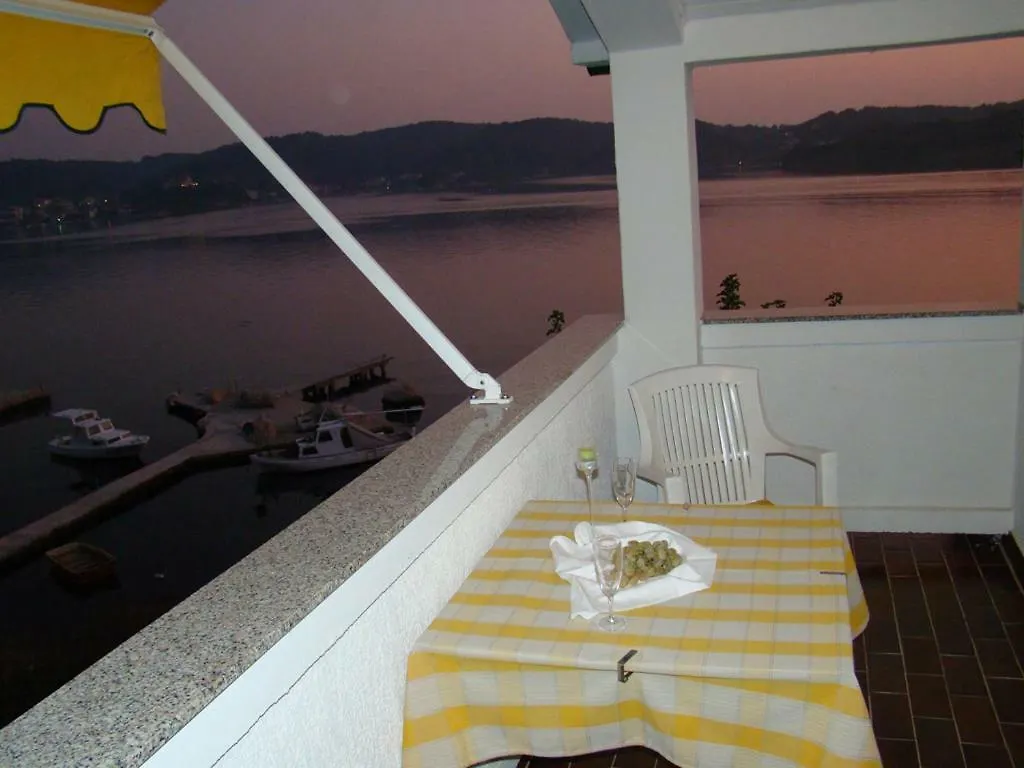 House Subic Apartment Supetarska Draga